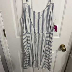 White and navy beach dress. NWT